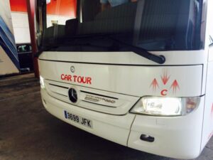 cartour mercedes coach tourismo